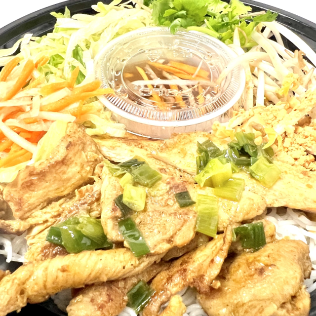 [B7] Grilled Chicken Vermicelli [ BUN GA NUONG ].