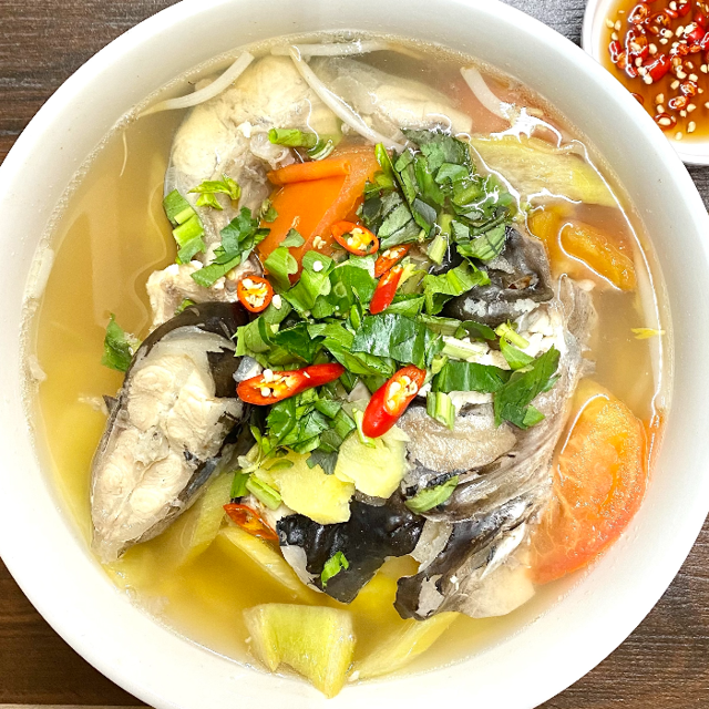 [E3] Vietnamese Hot and Sour Soup [ CANH CHUA ].