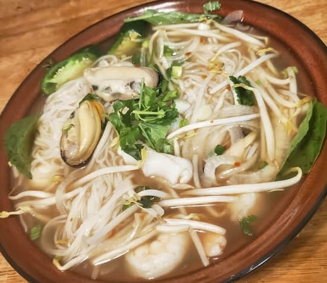 [P3] Seafood Deluxe Pho [ PHO HAI SAN ].