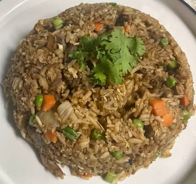 [F4] Beef Fried Rice [ COM CHIEN BO ].